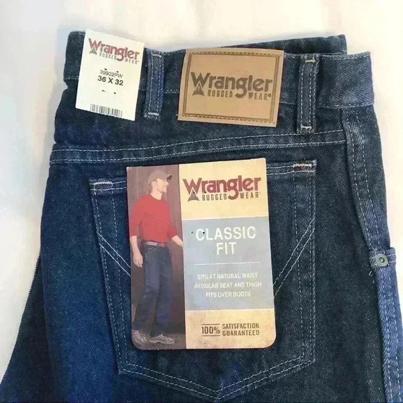 Men’s Wrangler Jeans - Picture 2 of 5